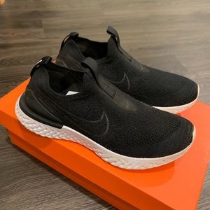 Nike Epic Phantom React Flyknit